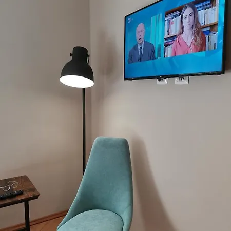 Express Traveller's Front Station Fs Privat Parking Апартаменты