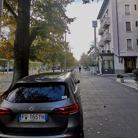 Express Traveller's Front Station Fs Privat Parking Parma