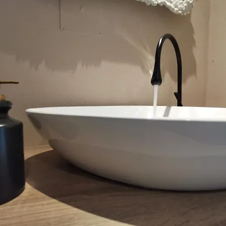 Lägenhet Express Traveller's Front Station Fs Privat Parking *