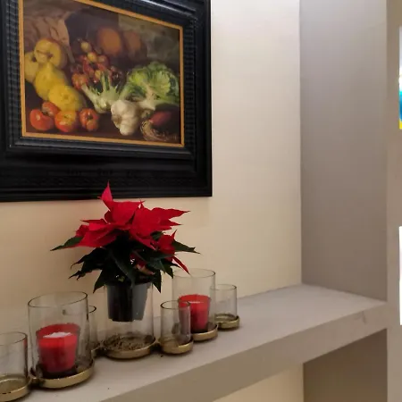 Express Traveller's Front Station Fs Privat Parking *