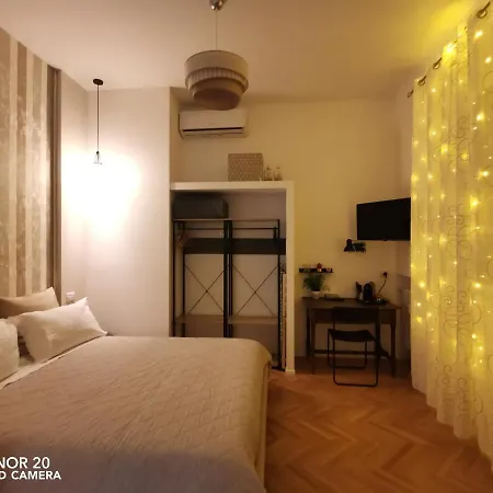 Express Traveller's Front Station Fs Privat Parking * Parma