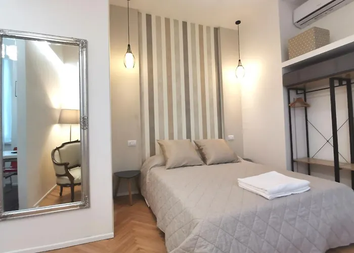 Parma Express Traveller'S Lodging Front Station Fs With Covered Parking 파르마