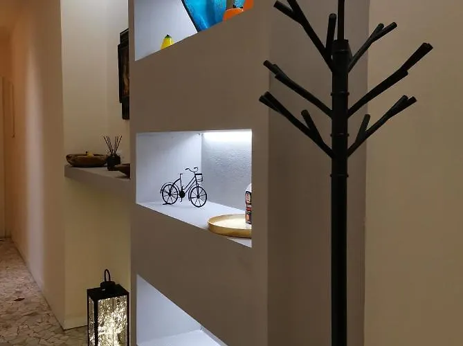 Parma Express Traveller'S Lodging Front Station Fs With Covered Parking 아파트