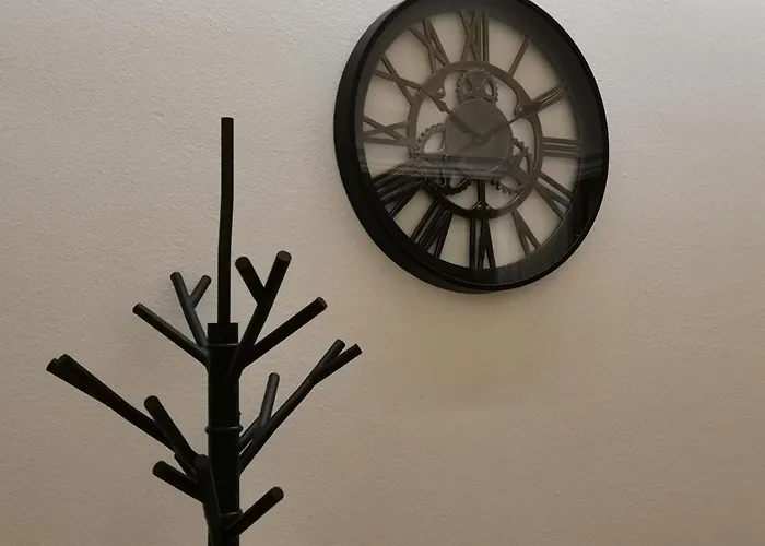 Parma Express Traveller'S Lodging Front Station Fs With Covered Parking 아파트 *