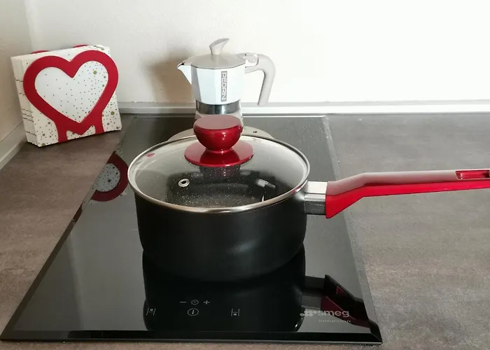 Parma Express Traveller'S Lodging Front Station Fs With Covered Parking 아파트