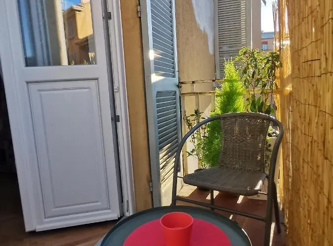 아파트 Parma Express Traveller'S Lodging Front Station Fs With Covered Parking *