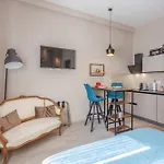 Express Traveller's Front Station Fs Covered Parking Apartment Parma