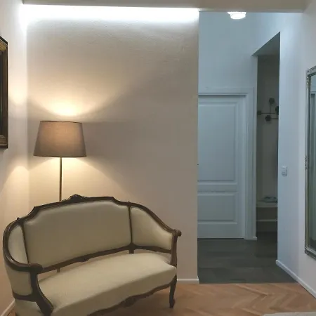 Apartamento Express Traveller's Front Station Fs Privat Parking *