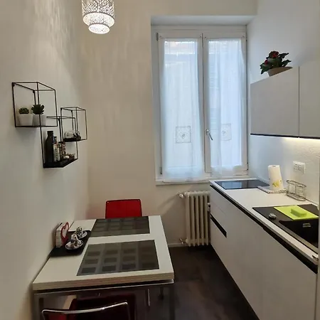 Express Traveller's Front Station Fs Privat Parking * パルマ