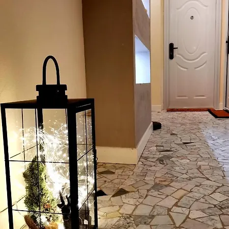 Apartamento Express Traveller's Front Station Fs Privat Parking Parma