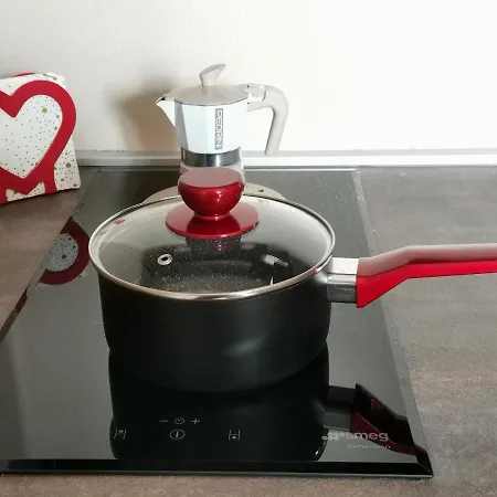 Express Traveller's Front Station Fs Privat Parking Apartamento