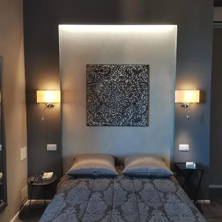 Apartment Express Traveller's Front Station Fs Privat Parking Free