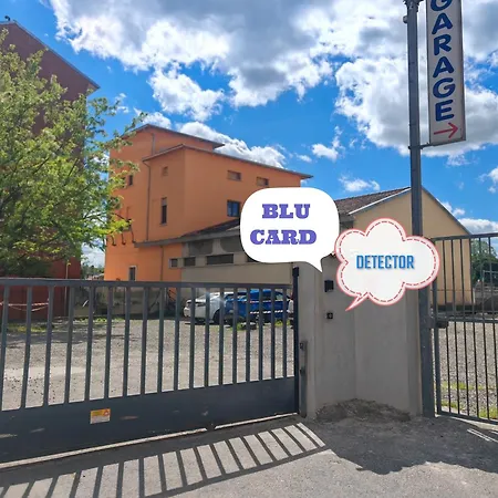 Express Traveller's Front Station Fs Privat Parking Free