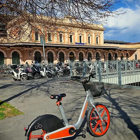 Express Traveller's Front Station Fs Covered Parking *