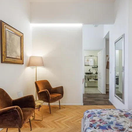 Express Traveller's Front Station Fs Covered Parking Apartment Parma
