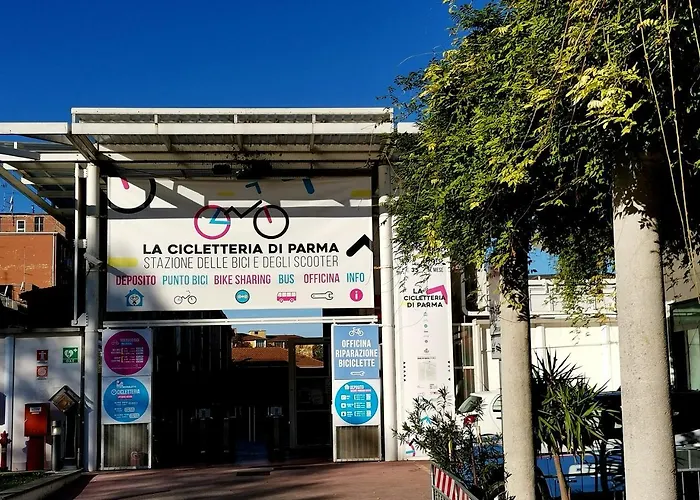 Parma Express Traveller'S Lodging Front Station Fs With Covered Parking Apartamento Parma